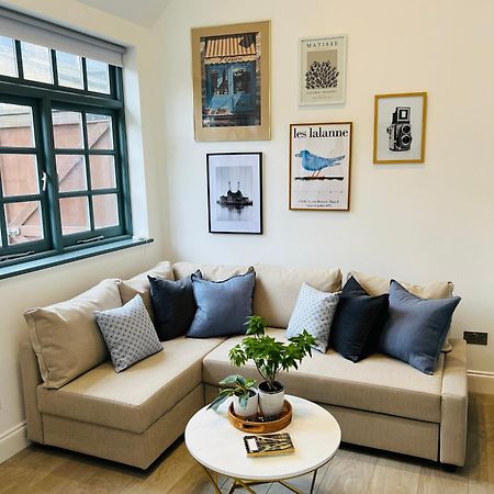 Forge Cottage - Pretty 1 Bedroom Cottage With Free Off Street Parking London Exteriör bild