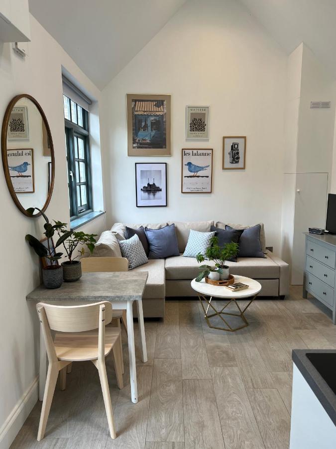 Forge Cottage - Pretty 1 Bedroom Cottage With Free Off Street Parking London Exteriör bild